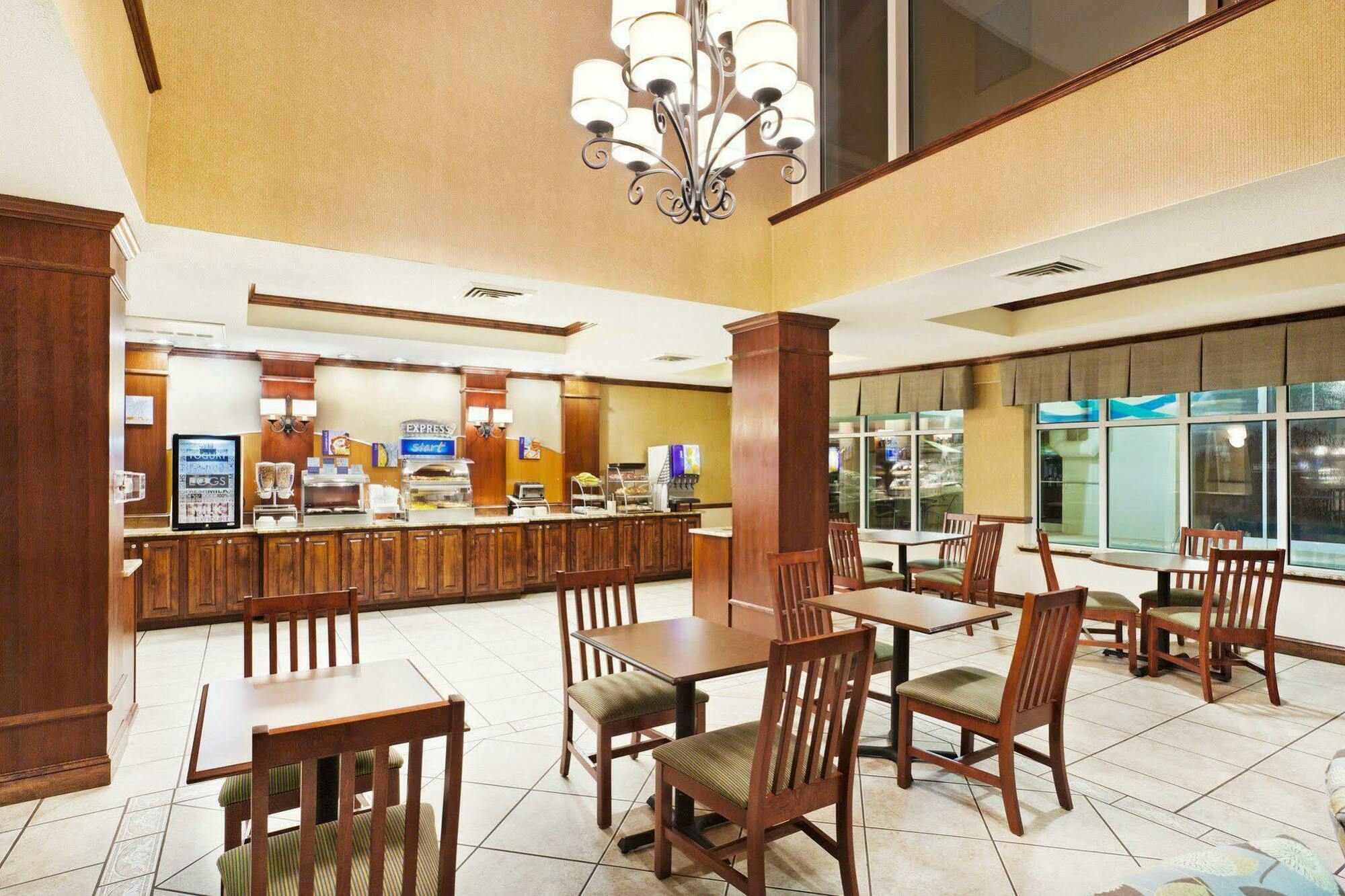 Holiday Inn Express & Suites Sylva / Dillsboro By Ihg Exterior photo